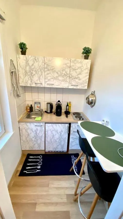 Amazonian Jungle Apartment In Vienna 0*,